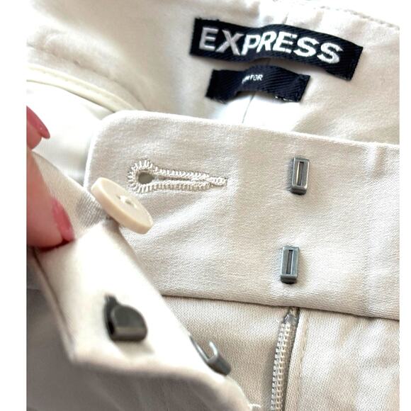 Express Wms 2 Tan Cuffed Editor Style Shorts Cuffed Pockets Neutral Summer - Picture 4 of 6
